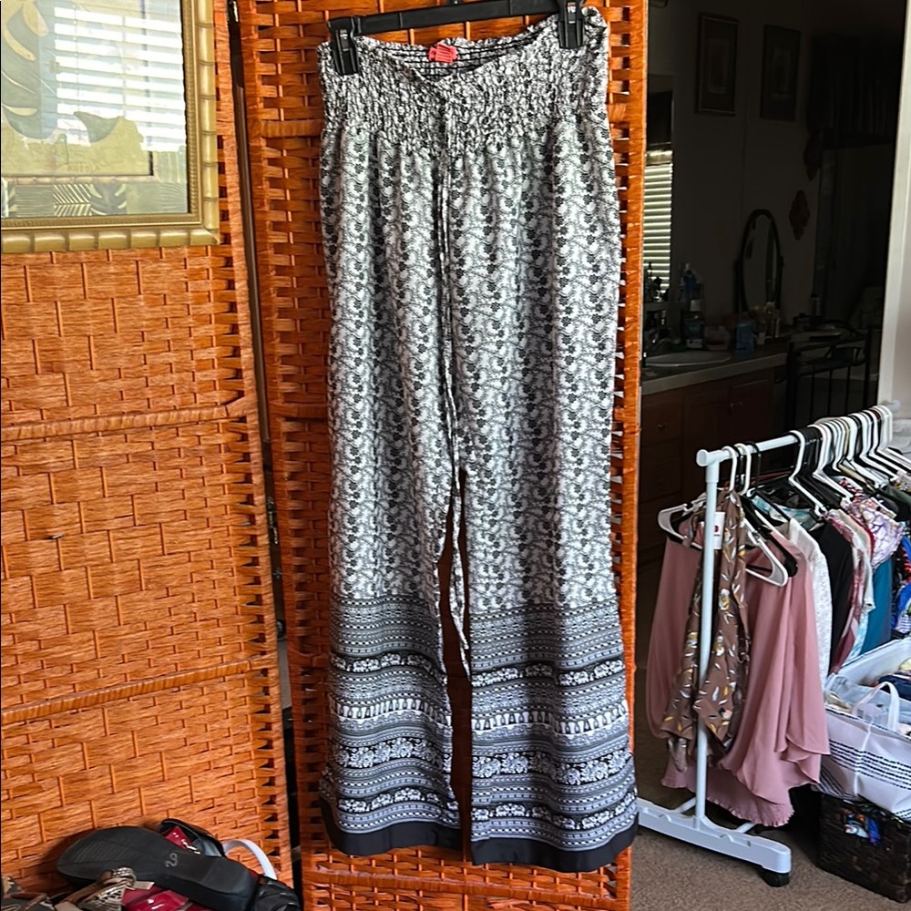 Boho Wide Leg Printed Pants - Black & White